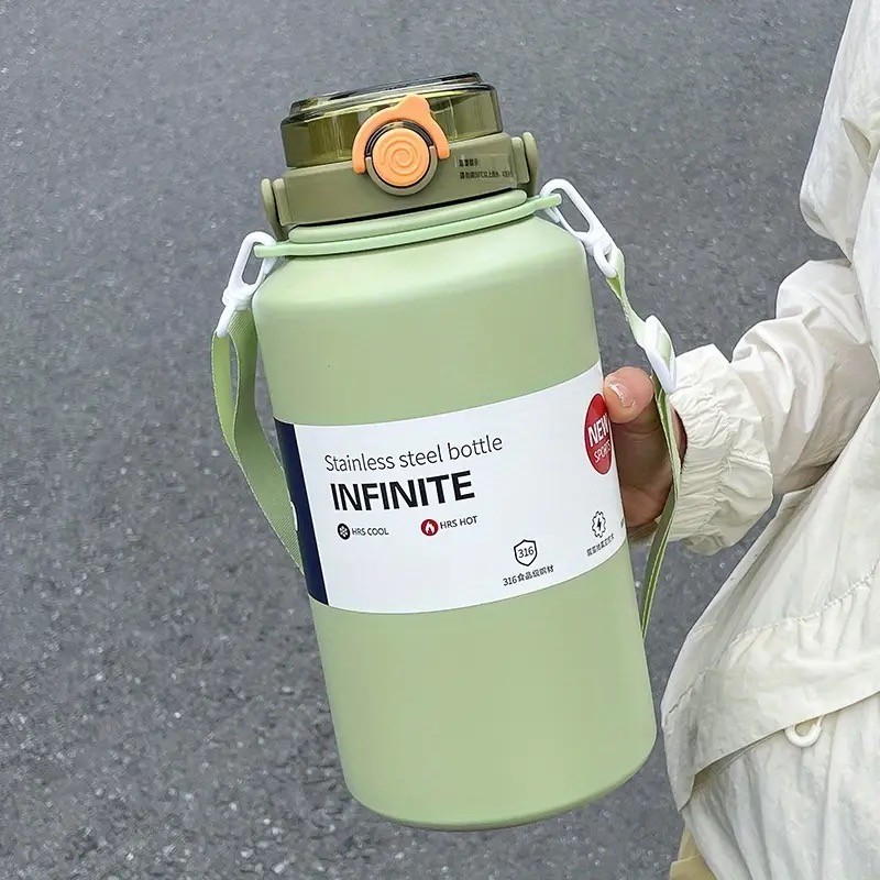 Gobelet isolé en acier inoxydable de grande capacité de 2L/67.63oz